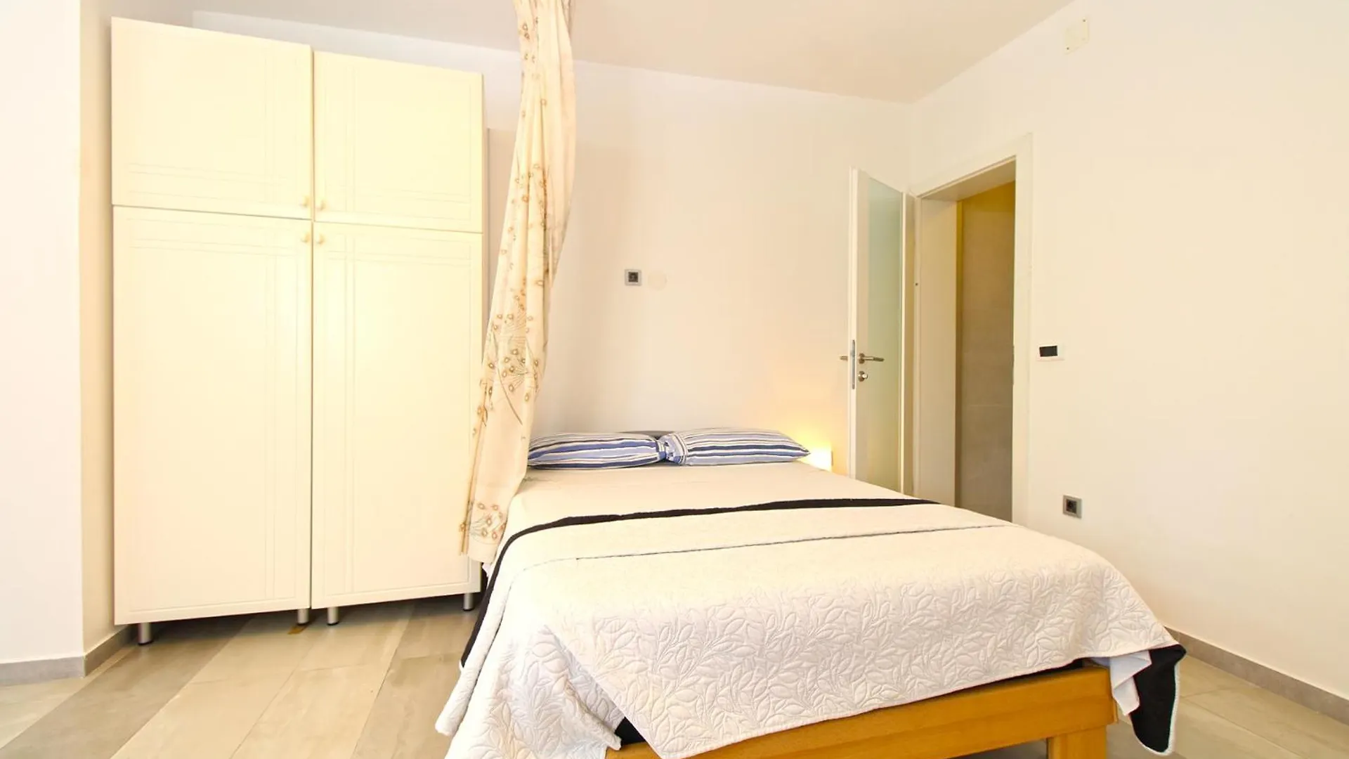 Apartments Antica Pula 0*,  Hırvatistan